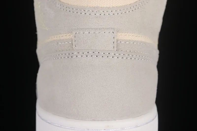 All categories Air Jordan Jordan series basketball shoes Air Jordan 1 Mid G version pure original Air Jordan 1 Mid AJ1 Joe 1 coconut milk color mid-top basketball shoes DN4281-100